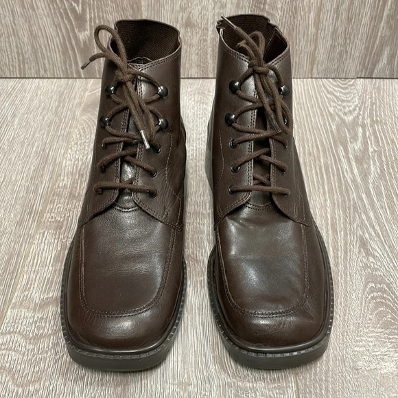 Women's Brown Ankle Boots - Picture 2 of 16